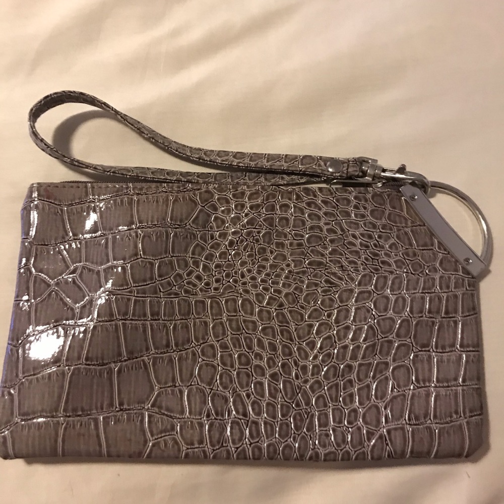 Wristlet
